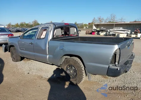 2015 Toyota Tacoma z USA, uszkodzony, nr VIN 5TFTX4CNXFX064683